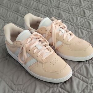 Adidas Sneakers NWOB